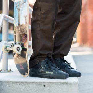 NIB Converse One Star Pro Mid Rub Off Leather Black 155518C